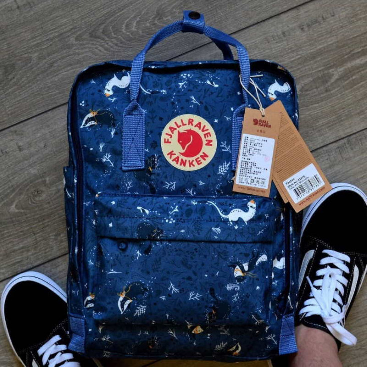 Kanken Fjallraven CLASSIC ART ARCTIC FOX BLUE FABLE